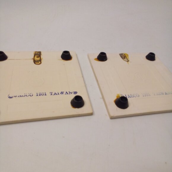 Vintage Jasco 1981 Ceramic Tile Trivet Coaster Christmas Santa Carolers Lot of 2 - Picture 11 of 11